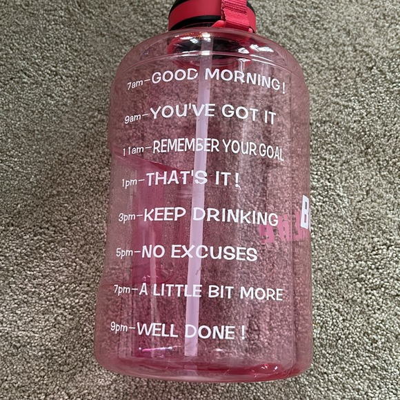 Build Life 1 gallon water bottle - Picture 5 of 6